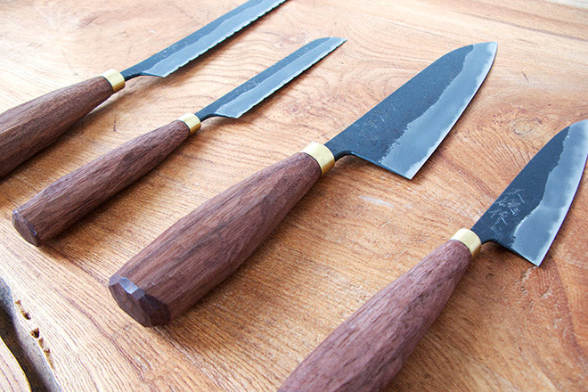 赤畠大徳 | 黒打ち仕上げの包丁、販売開始