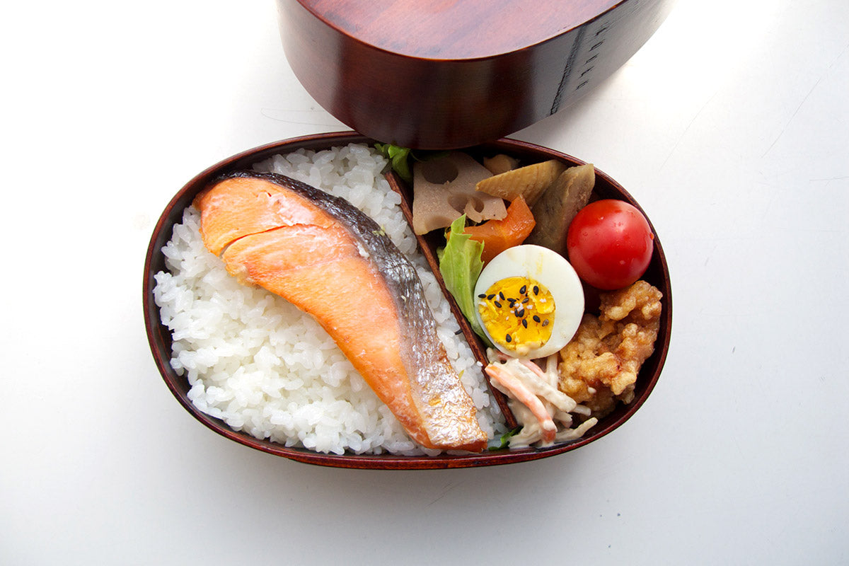 小坂屋漆器店 | 摺り漆 曲げわっぱ弁当箱(楕円大)入荷