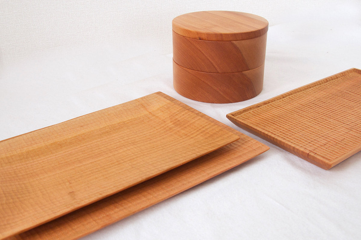 工房やすの | トレイ、角皿、弁当箱が加わりました