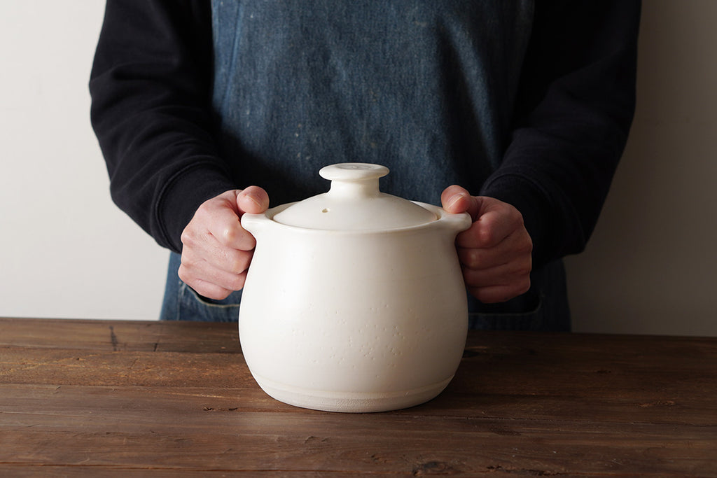 胜文马场陶艺工作室|汤锅白色
