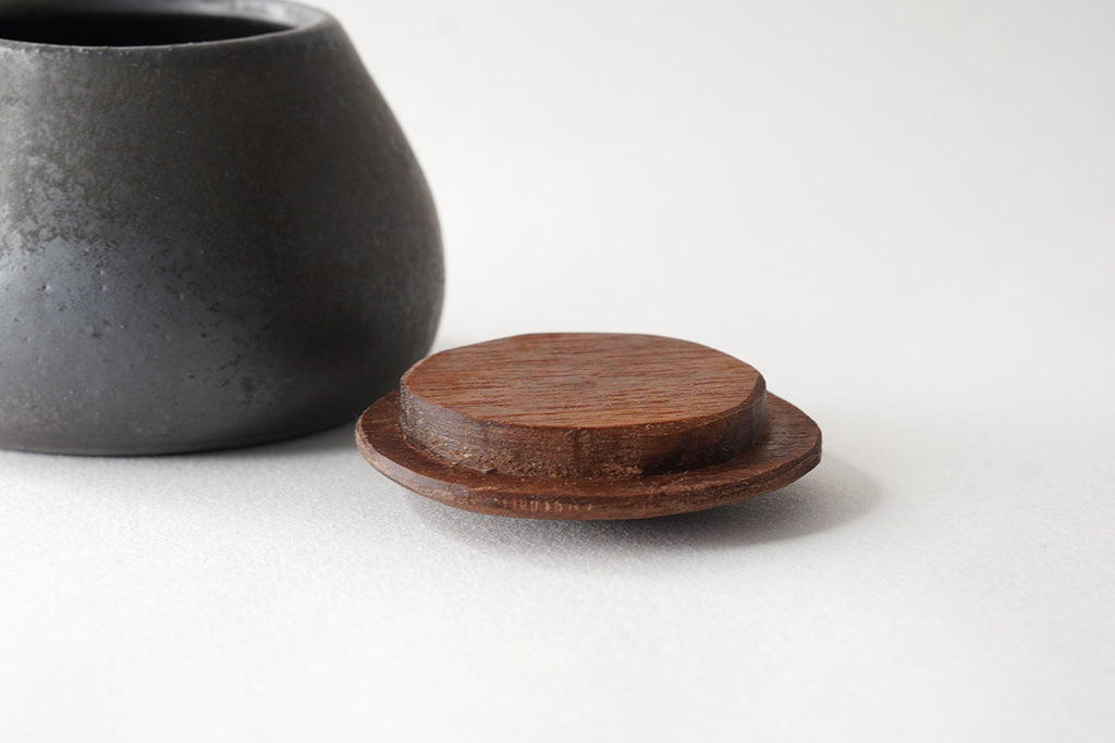 馬場勝文陶工房 | 黒釉 木のふたもの