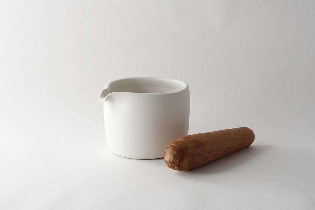 馬場勝文陶工房 | 白磁マット 片口すり鉢 すりこぎ棒付