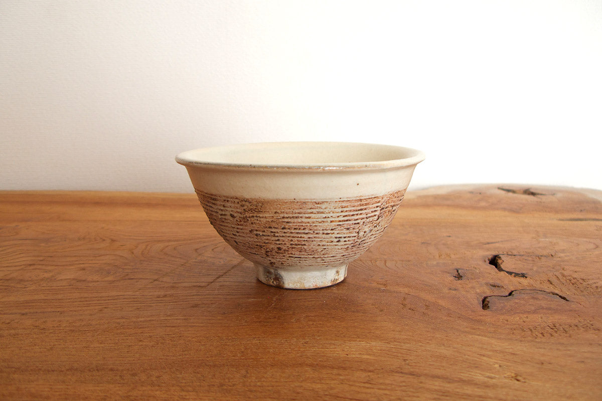 古谷浩一 / 古谷製陶所 渕荒横彫 飯碗(大)