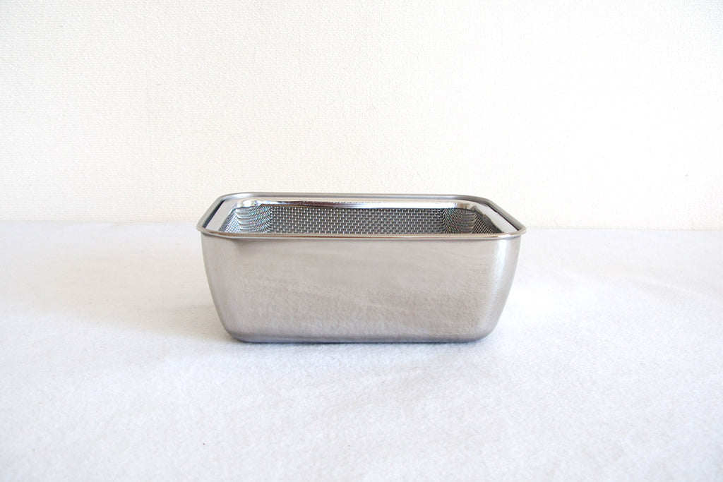 Kajidonya | Stacking colander and square tray