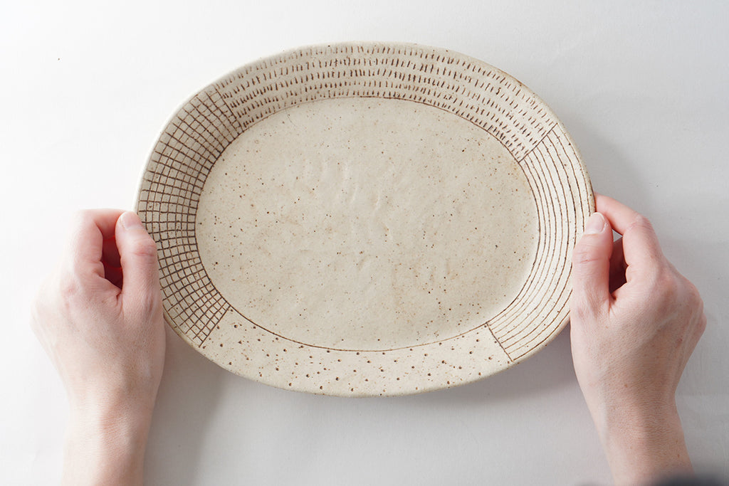 Junko Kanari | Oval Plate