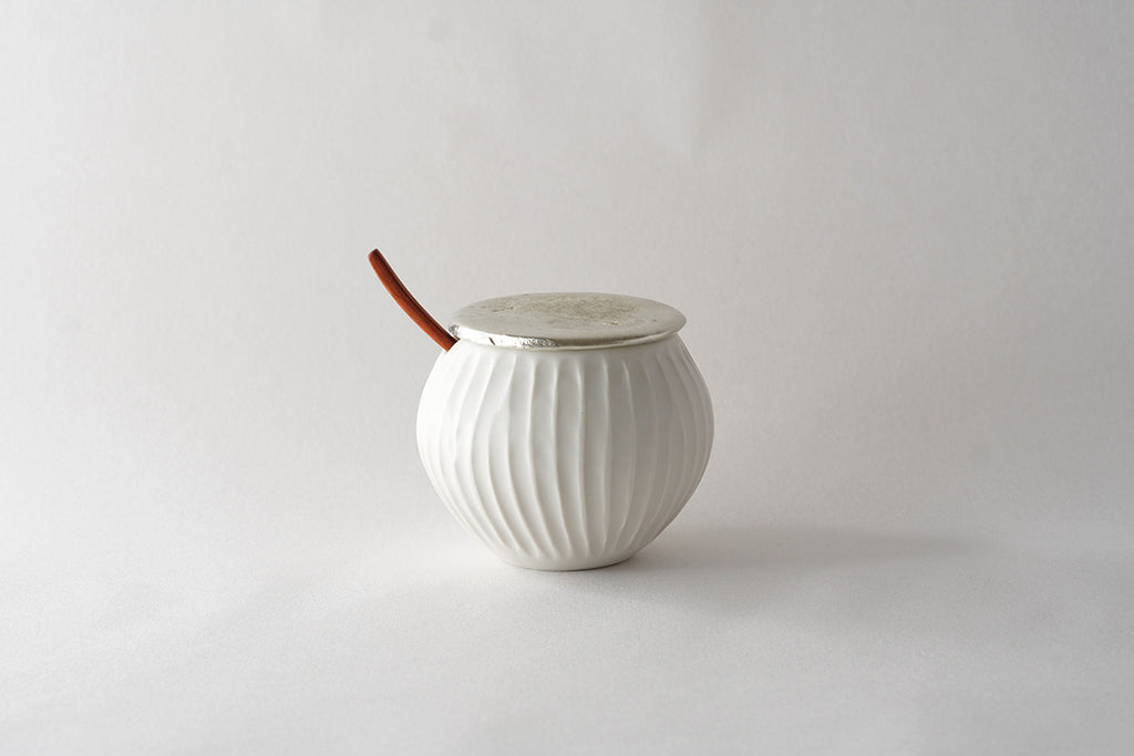 馬場勝文陶工房 ｜ 白磁マット すずふたシュガーポット 匙付き［丸］