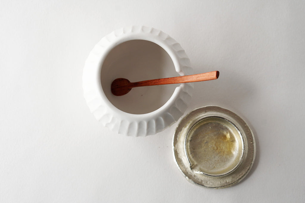 馬場勝文陶工房 ｜ 白磁マット すずふたシュガーポット 匙付き［丸］